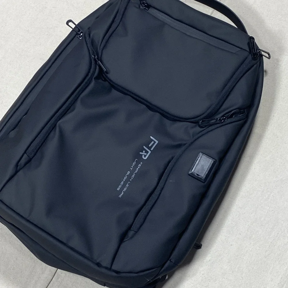 Fenruien Leisure Light Business Black Laptop Backpack Travel Bag